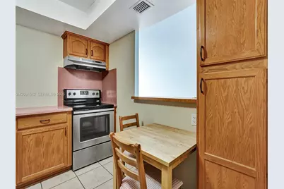 2001 Atlantic Shores Blvd #419, Hallandale Beach, FL 33009 - Photo 11
