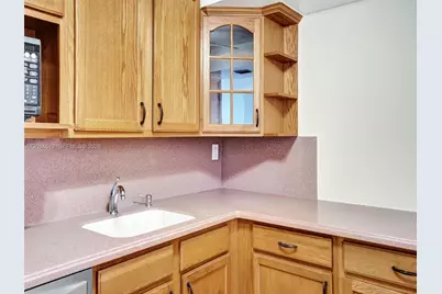 2001 Atlantic Shores Blvd #419, Hallandale Beach, FL 33009 - Photo 13