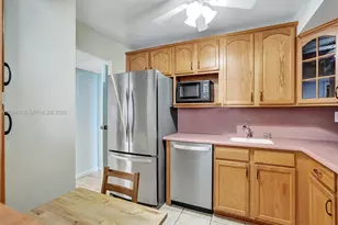 2001 Atlantic Shores Blvd, Hallandale Beach, FL 33009 - Photo 3