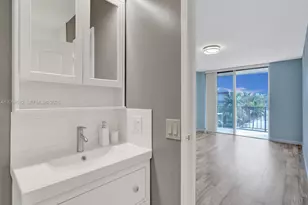 2001 Atlantic Shores Blvd, Hallandale Beach, FL 33009 - Photo 19