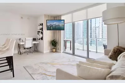 1300 Brickell Bay Dr #1711, Miami, FL 33131 - Photo 11