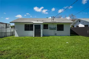 2934 NW 94th St, Miami, FL 33147 - Photo 21