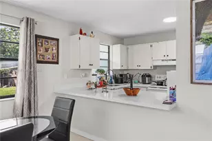 2934 NW 94th St, Miami, FL 33147 - Photo 7