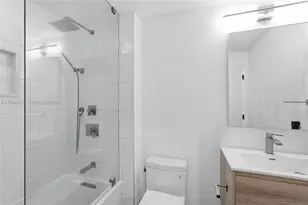 244 Biscayne Blvd, Miami, FL 33132 - Photo 31