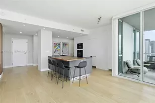 244 Biscayne Blvd, Miami, FL 33132 - Photo 9