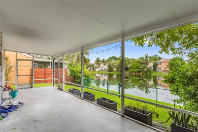 7504 Viscaya Cir, Margate, FL 33063 - Photo 51