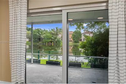 7504 Viscaya Cir, Margate, FL 33063 - Photo 27