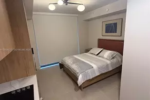 11 NE 6th St, Miami, FL 33132 - Photo 21