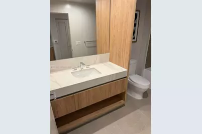 11 NE 6th St #706, Miami, FL 33132 - Photo 15