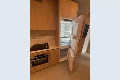 11 NE 6th St #706, Miami, FL 33132 - Photo 19