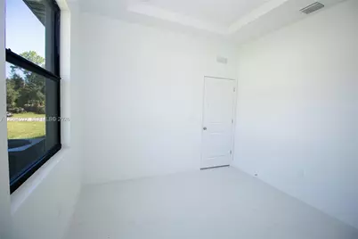 733 Alee St E, Lehigh Acres, FL 33467 - Photo 25