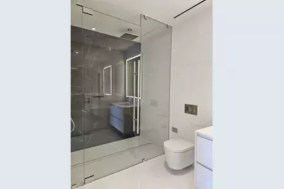 300 Biscayne Boulevard Way #2208W, Miami, FL 33131 - Photo 15