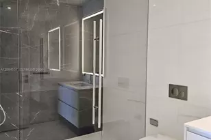 300 Biscayne Blvd Way, Miami, FL 33131 - Photo 15