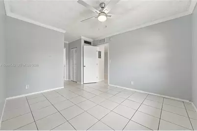 2700 Riverside Dr #302-B, Coral Springs, FL 33065 - Photo 17