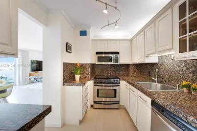 5 Island Ave #3C, Miami Beach, FL 33139 - Photo 9