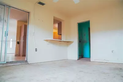 1230 W 35th St, Hialeah, FL 33012 - Photo 5
