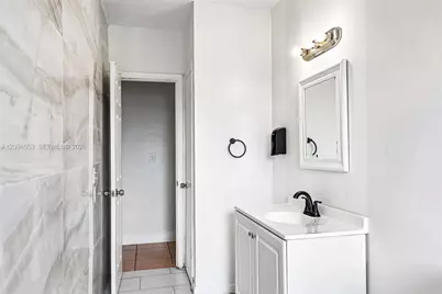 571 NE 172nd St, North Miami Beach, FL 33162 - Photo 23