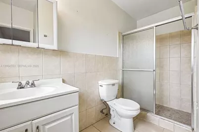 571 NE 172nd St, North Miami Beach, FL 33162 - Photo 19