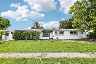 571 NE 172nd St, North Miami Beach, FL 33162 - Photo 33