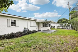 571 NE 172nd St, North Miami Beach, FL 33162 - Photo 25