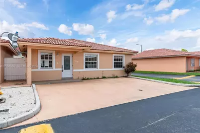 2236 W 74th Pl #9C, Hialeah, FL 33016 - Photo 21