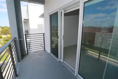 6171 NW 182nd Ln #305, Hialeah, FL 33015 - Photo 15