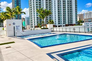 92 SW 3rd St, Miami, FL 33130 - Photo 5