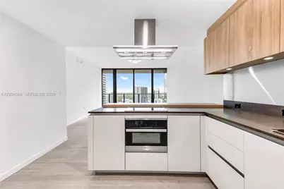 1000 Brickell Plaza #2304, Miami, FL 33131 - Photo 9