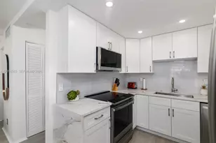 611 NE 14th Ave, Fort Lauderdale, FL 33304 - Photo 7