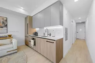 580 72nd St, Miami Beach, FL 33141 - Photo 3