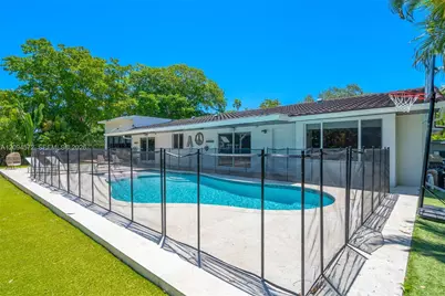 2471 NE 201st St, Miami, FL 33180 - Photo 65