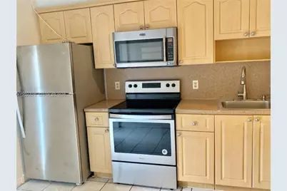 5490 W 21st Ct #111, Hialeah, FL 33016 - Photo 7