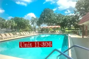 9410 N Hollybrook Lake Dr, Pembroke Pines, FL 33025 - Photo 1
