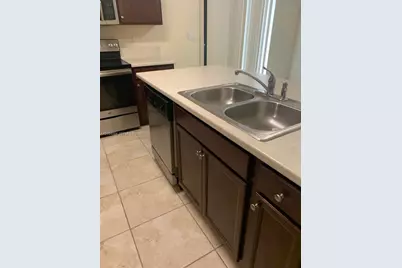 142 SE 28th Ter #10, Homestead, FL 33033 - Photo 3