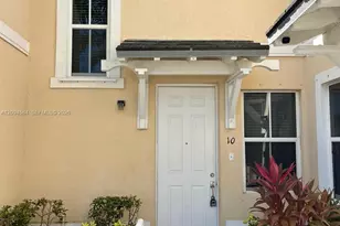 142 SE 28th Ter, Homestead, FL 33033 - Photo 1