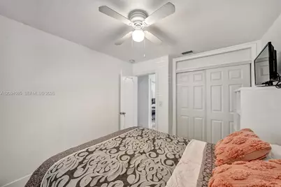 814 NE 4th St #814, Hallandale Beach, FL 33009 - Photo 33