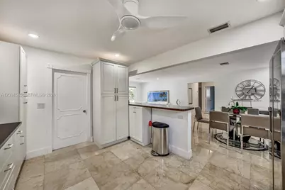 814 NE 4th St #814, Hallandale Beach, FL 33009 - Photo 11