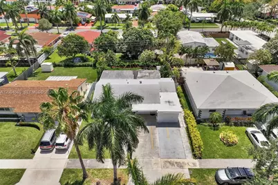 814 NE 4th St #814, Hallandale Beach, FL 33009 - Photo 45