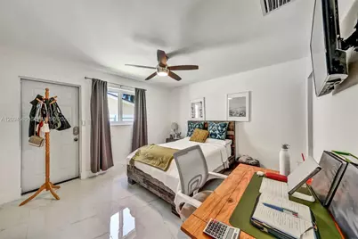 814 NE 4th St #814, Hallandale Beach, FL 33009 - Photo 19