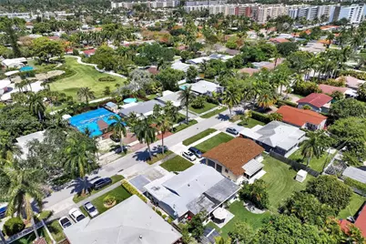814 NE 4th St #814, Hallandale Beach, FL 33009 - Photo 55