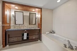 6799 Collins Ave, Miami Beach, FL 33141 - Photo 15