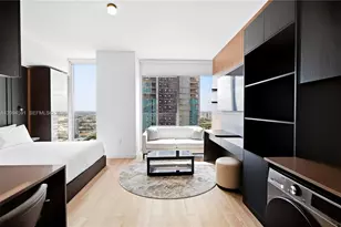 20 NE 11th St, Miami, FL 33132 - Photo 5