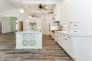 5 Summer Ln, Sewalls Point, FL 34996 - Photo 13