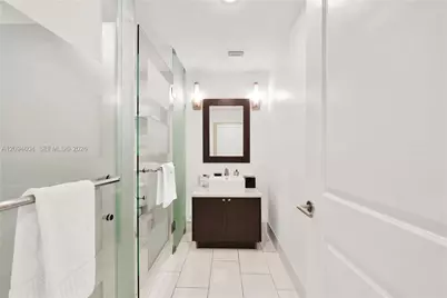 5300 NW 87th Ave #113, Doral, FL 33178 - Photo 17