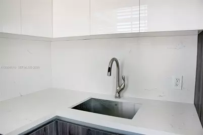 605 Euclid Ave #207, Miami Beach, FL 33139 - Photo 9