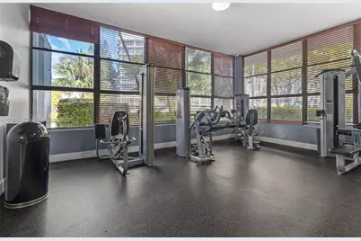 800 Parkview Dr #1006, Hallandale Beach, FL 33009 - Photo 17