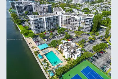 800 Parkview Dr #1006, Hallandale Beach, FL 33009 - Photo 33