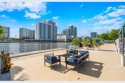 800 Parkview Dr #1006, Hallandale Beach, FL 33009 - Photo 15