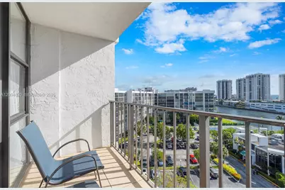 800 Parkview Dr #1006, Hallandale Beach, FL 33009 - Photo 21