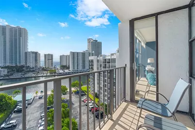 800 Parkview Dr #1006, Hallandale Beach, FL 33009 - Photo 23